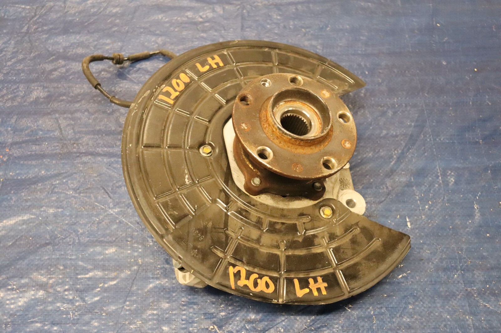 2017 17 MASERATI GHIBLI SEDAN S 3.0L V6 OEM LH REAR SPINDLE & ARMS #1200