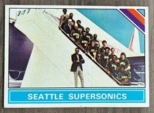 1976 Topps Basketball #219 Seattle Supersonics Team Card Bill Russell - EX-MT+