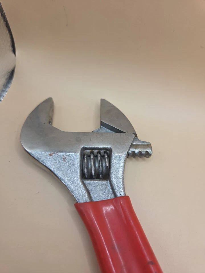 Media Luna Llave Ajustable Forjada Aleación Acero 10" Pulgadas Largo Rojo Agarre Suave Foto 3 de 4