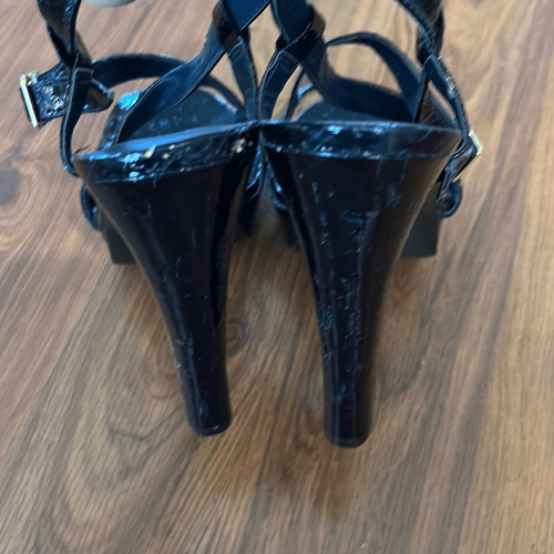 Lauren Ralph Lauren black patent leather platform heels 5 1/2 inch9 - Picture 4 of 8