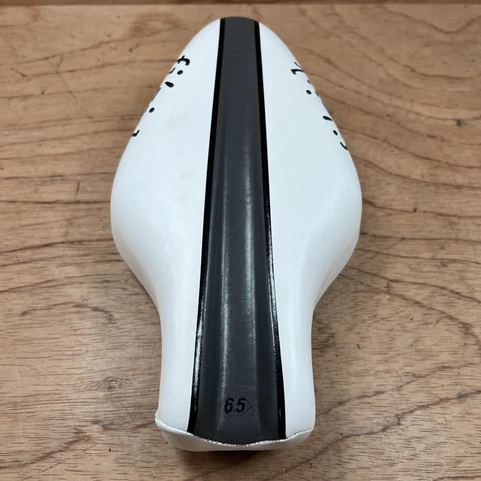 Fizik Tritone 6.5 Saddle Bicycle Seat triathalon stub nose short seat - Image 3 of 4
