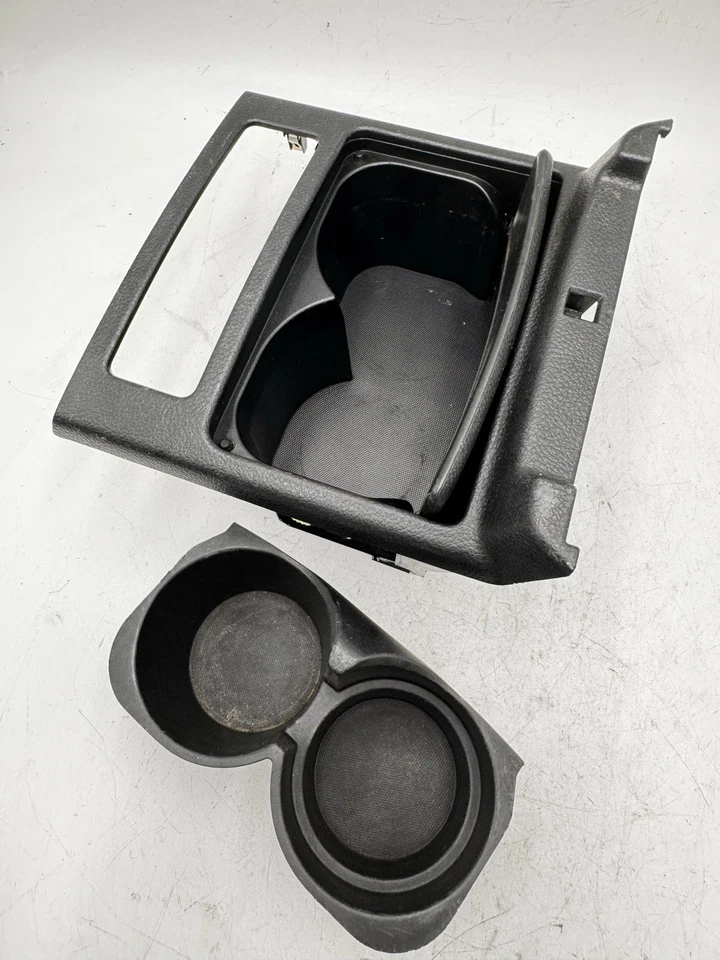 2006 2007 年 INFINITI M35 M45 06 07 黑色边框中控台杯架插入件 — 第 3/4 张图片