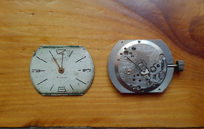Old mechanism of Soviet watch Wostok 18 jewels caliber 2209 USSR For spare parts