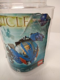 2 Vintage 2002 LEGO BIONICLES 8561 BOHROK NUHVOK & 8562 BOHROK GAHLOK Retired