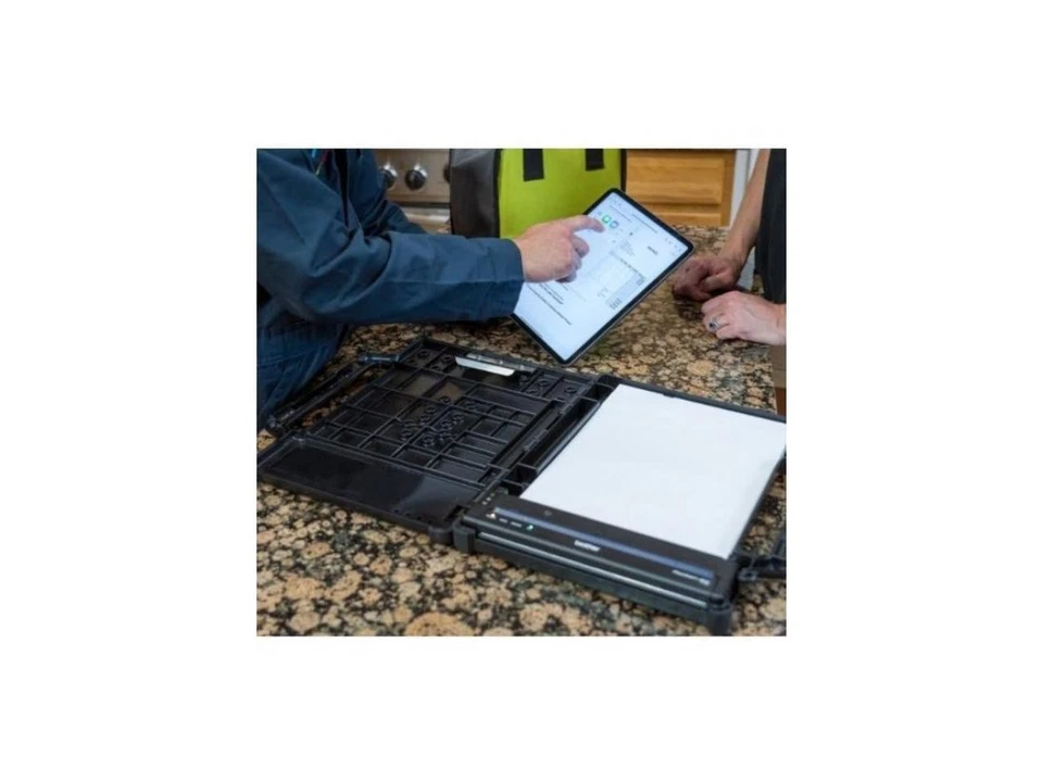 Brother PocketJet 8 PJ-823 Mobile Direct Thermal Printer Monochrome PJ823 - Image 3 of 4