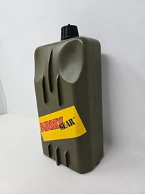 Vintage 1987 Micro Machines Army Gear Canteen/Aircraft Carrier w/ 10 Figures