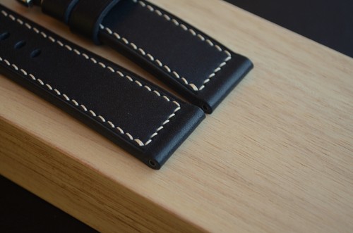 24 mm Cinturino artigianale nero Pam Italy MTstraps Handmade Leather Watch Strap - Picture 5 of 16