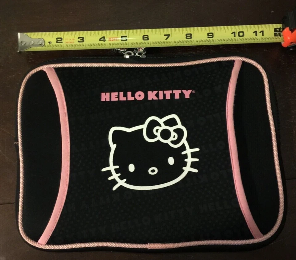 Funda Protectora para Tablet Hello Kitty IPAD Clásica Rosa y Negra Logo Cremallera 10x7 Foto 4 de 4
