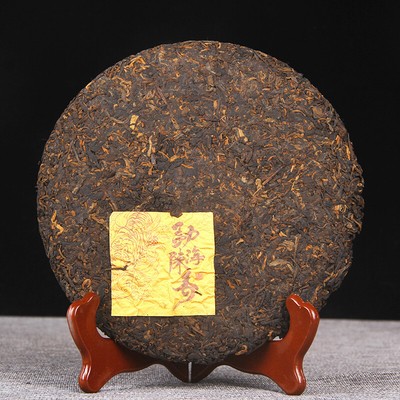 357g Yunnan Golden Bud Pu-erh Tea Cake Natural Herbal Energy Tea for Men Women
