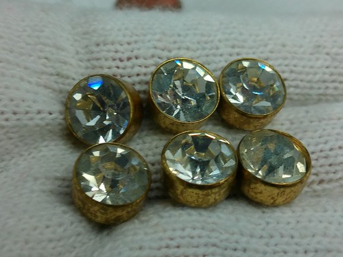 Set bottoni vintage sfaccettati vetro trasparente strass cupola rotonda tono oro gambo cucito - Foto 16 di 20