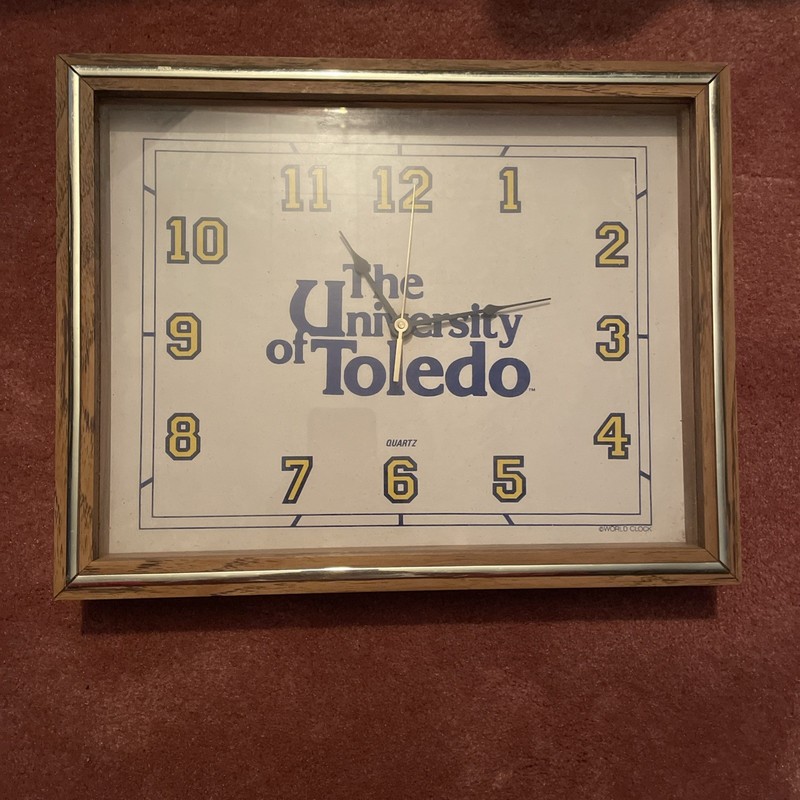 Vintage The University Of Toledo Clock Tested Working Quartz USA Made 14x11