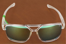 Tifosi Salto Crystal Frame / Smoke Tint Navigator Sunglasses 58-16-142 B:48