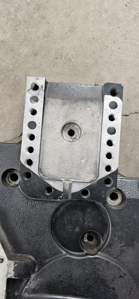 约翰迪尔 4045T 发动机 4.5L 定时盖 — 第 4/4 张图片