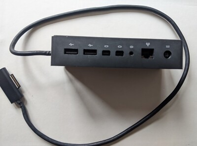 Microsoft 1661 Surface Dockingstation Schwarz | Surface Dock 2