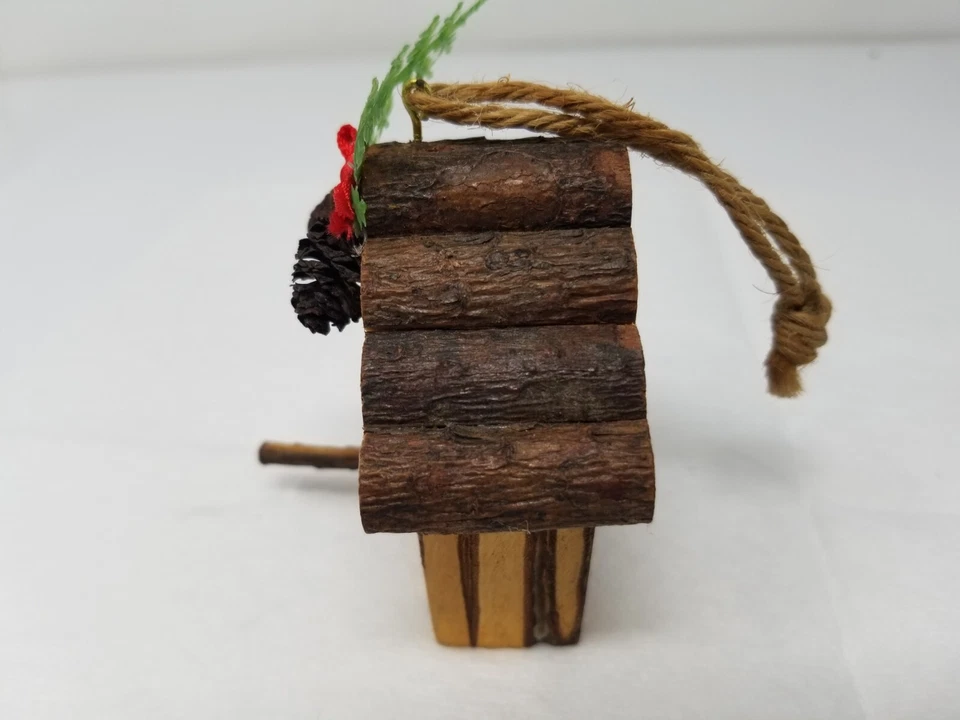 Pajarera Piñas Adorno de Navidad Madera Hecho a Mano Techo de Leña De Colección Foto 3 de 4