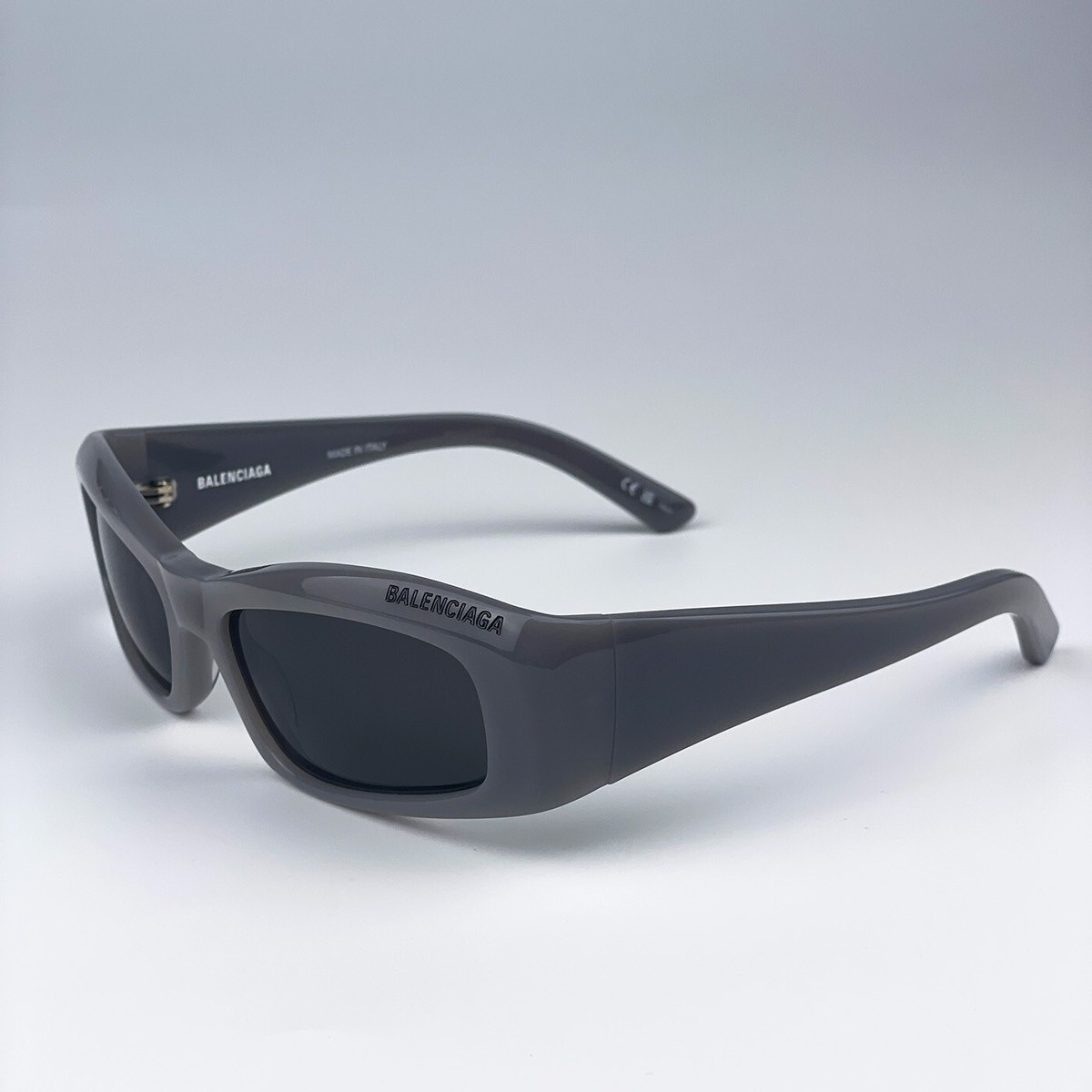 Balenciaga Men AUTHENTIC Sunglasses Grey Rectangle BB0266S  display picture 1