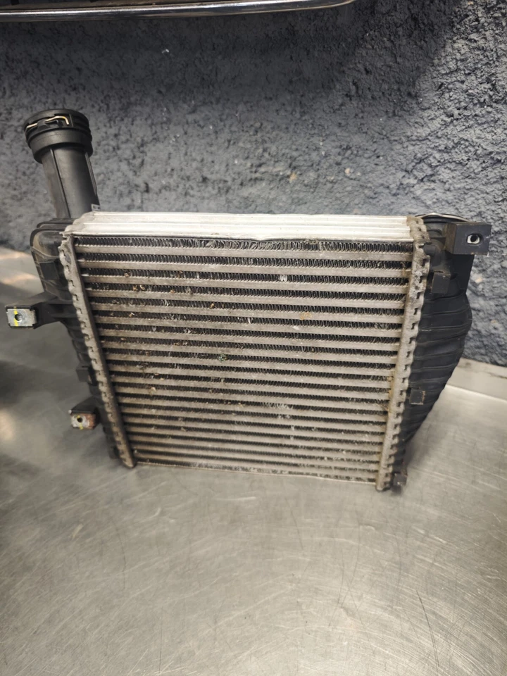PORSCHE CAYENNE Échangeur D’air Radiateur De Turbo Intercooler Droit 7l6145804A - Photo 3/3