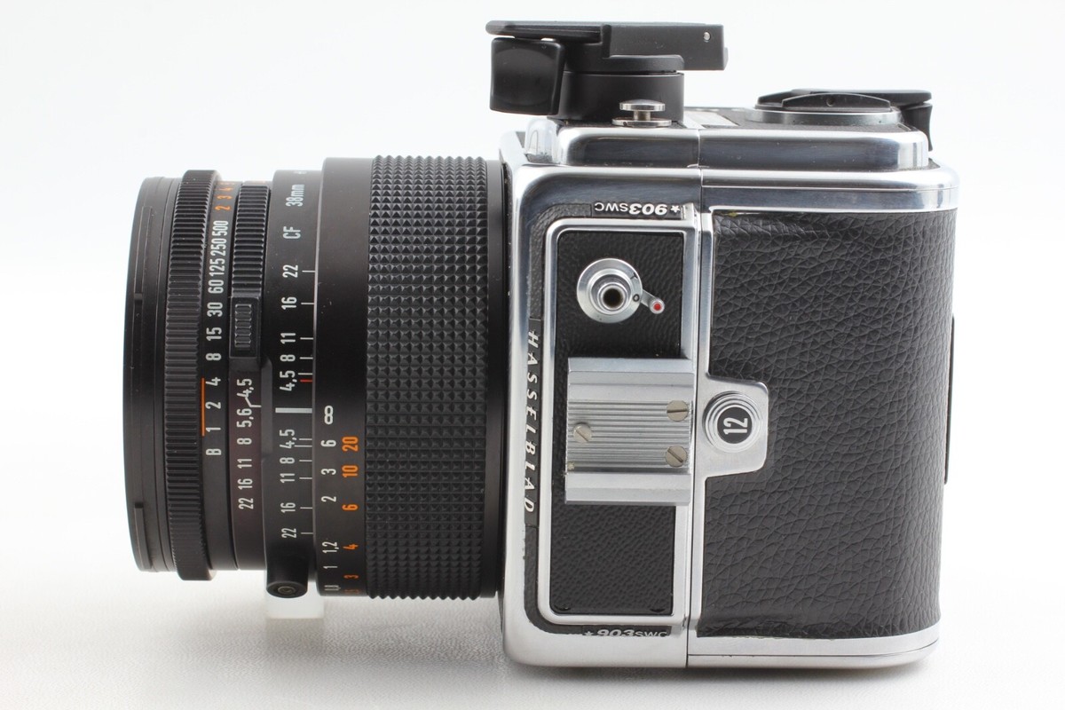 Mint w/Finder & 2Film Back 】 Hasselblad 903 SWC 38mm F/4.5 Mint w/Finder & 2Film Back 】 Hasselblad 903 SWC 38mm F/4.5