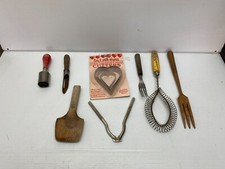 Kitchen Utensils Wood Handle Red Yellow MIXED LOT OF 8