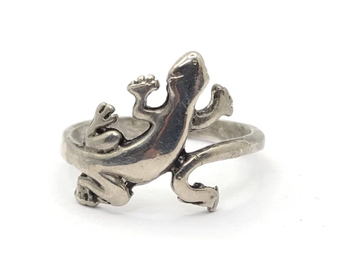925 Sterling Silver  Vintage Crawling Lizard Motif Band Ring Sz 10.5  3gr