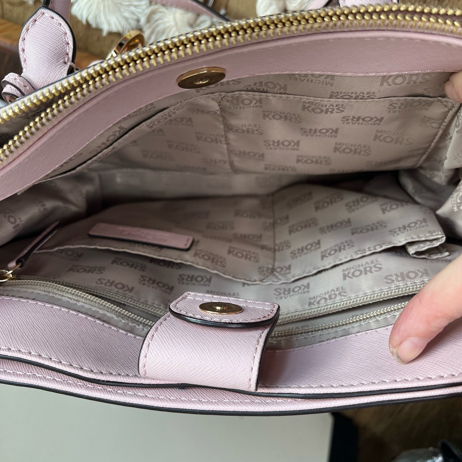 Michael Kors Kellen Medium Satchel Crossbody Bag Blossom Saffiano Leather NEW thumbnail 6