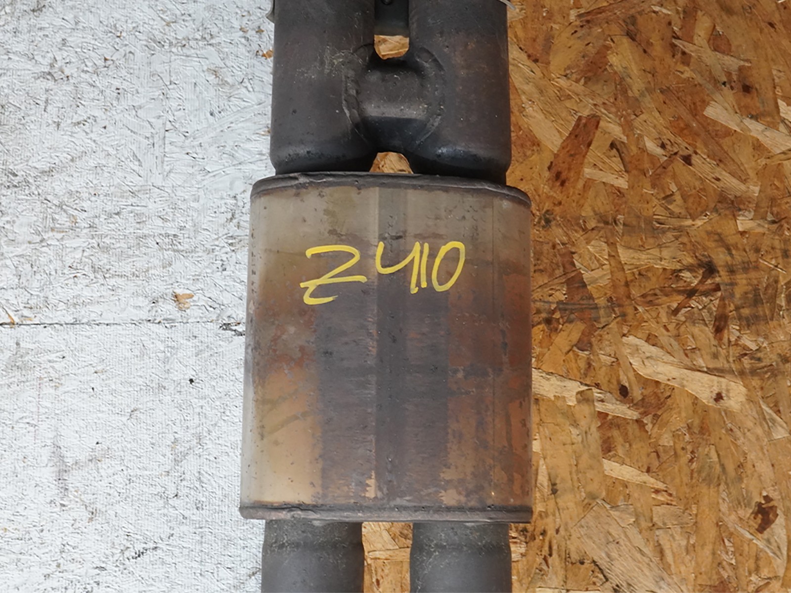 14-17 Maserati Quattroporte M156 Exhaust Muffler Resonator Pipe 670009396 OEM
