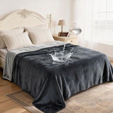 Waterproof Reversible Flannel Blanket for Dogs and Cats, Double-Sided Furnitu...