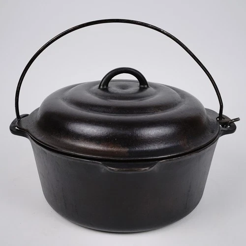 Vtg Wagner Ware Sidney -O- Dutch Oven 1268 w/ Lid & Bail Handle Cast Iron