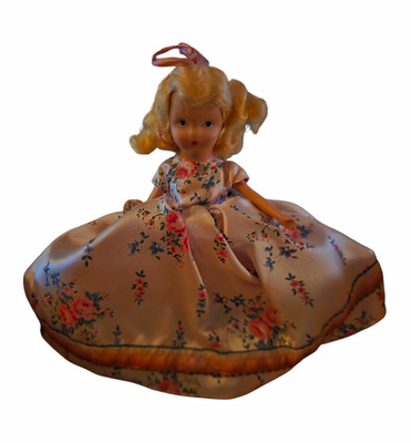Nancy Ann Storybook A Rosebud Girl To love Me Thru The Days 192 With Box Stand