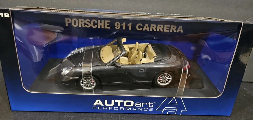 Tipo de coche 1/18 Porsche 911 Carrera Facelift basalto negro metálico Diecast Black Foto 2 de 4