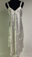 Vintage Dentelle White Satin Polyester Nightgown w/Floral Embroidery Size M