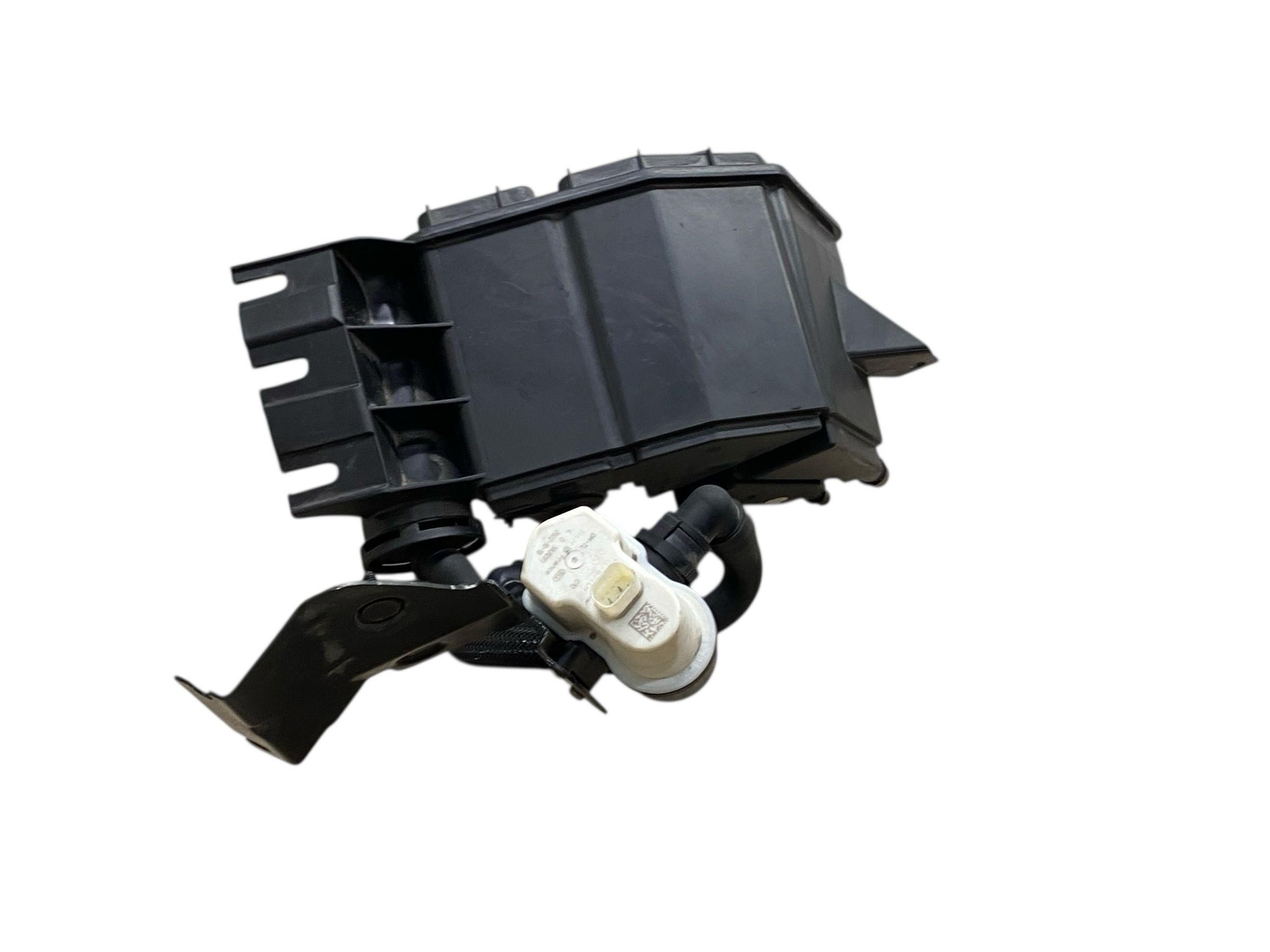 2017-2024 MASERATI LEVANTE OEM 3L FUEL VAPOR EVAPORATOR CHARCOAL CANISTER 3K Mi