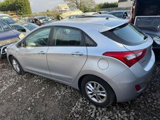 2011-2015 Hyundai i30 Left Front Door Card Panel 1