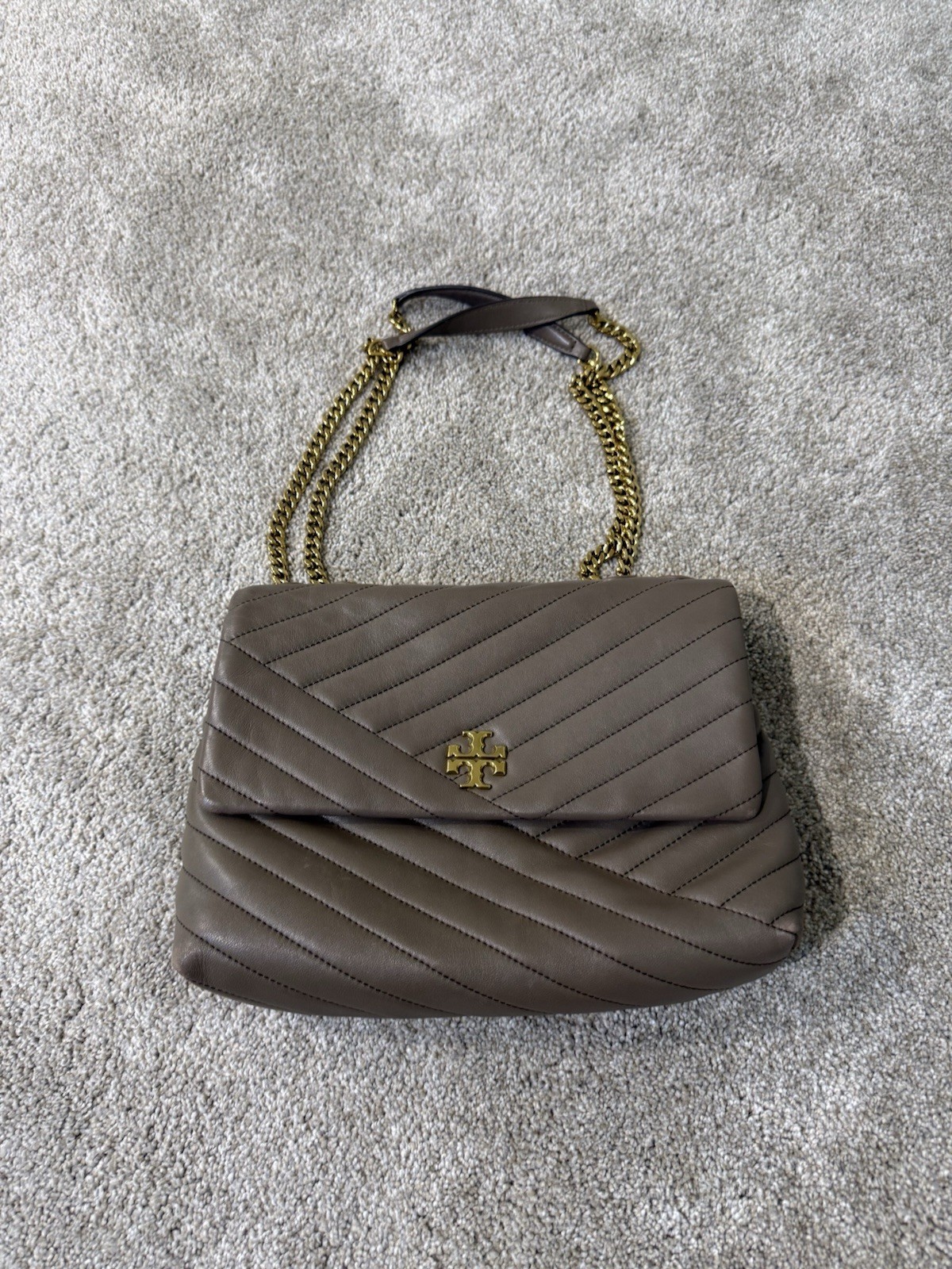 Tory Burch Kira chevron quilted shoulder/ crossbody bag.