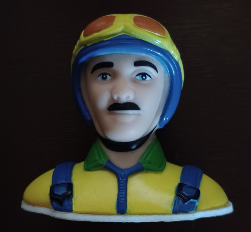 Pilot  Figure For RC Planes In 1/6th Scale BLUE Helmet Yellow Goggles and Shirt
