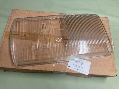 Vitre phare Mercedes W123 droite Hella Glass Headlight - Photo 1/4
