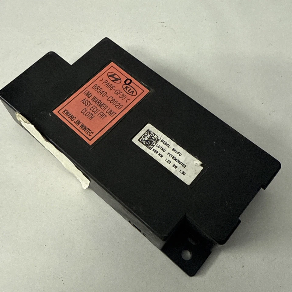 16 - 18 Kia Sorento Heater Control Module OEM 88540C6020 - Image 2 of 3