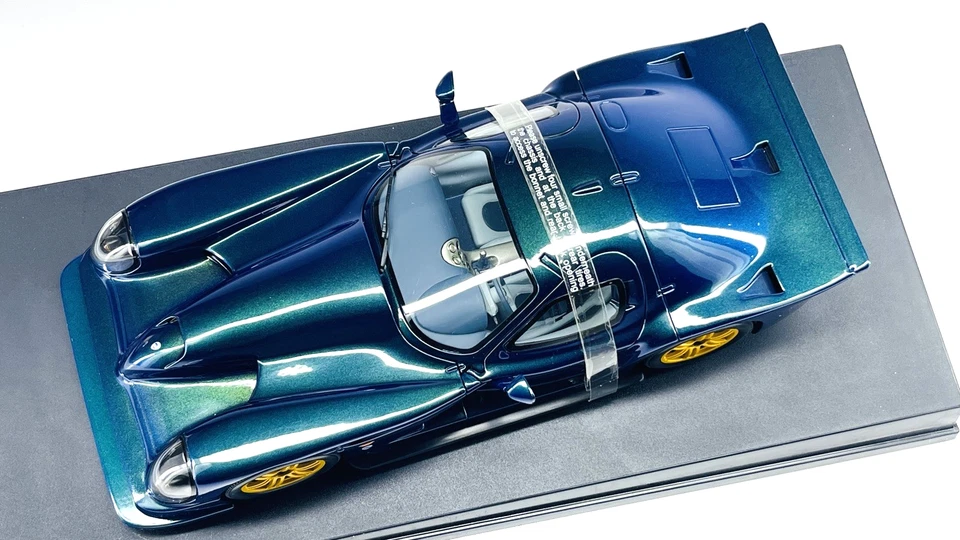 Autoart 1/18 78201 Panoz Esperante GTR-1 Street Car '98 Purple/Blue Rare New - Image 2 of 4