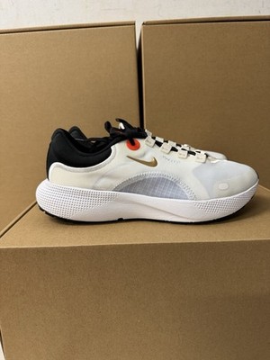 Size 8 - Wmns Nike React Escape Run Summit White Gold  PRE OWNED