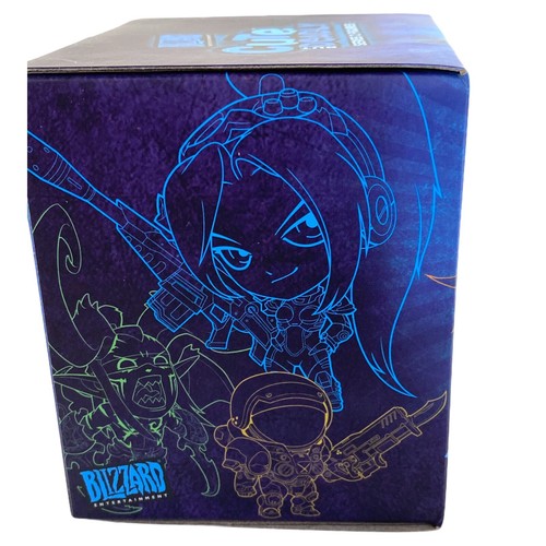 Blizzard Cute But Deadly Vinyl Figure Series 2 Randomly Chosen Action Figure Toy - Picture 4 of 12