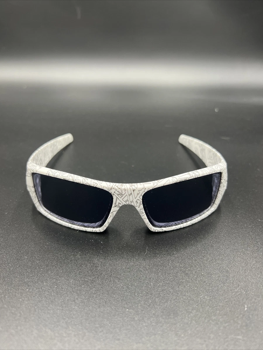 Oakley gascan sales sunglasses white