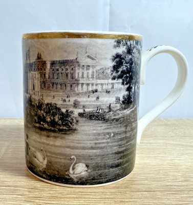 Buckingham Palace Mug Fine Bone China East Front 1820 Engraving Royal Collection