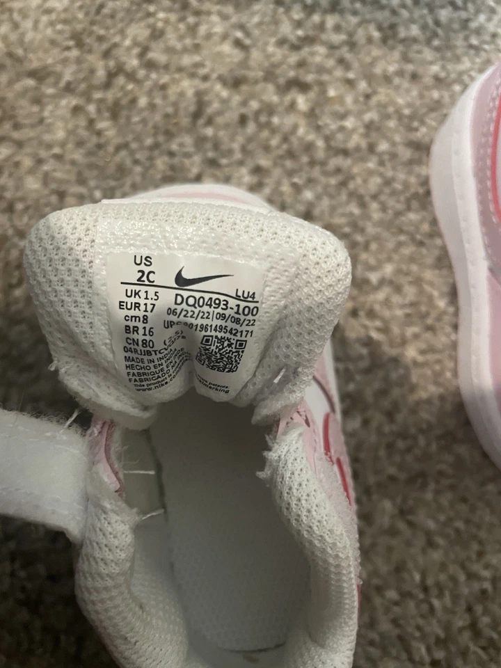 Nike Court Borough Low 2 SE espuma blanca/rosa para niños pequeños (DQ0493 100) Foto 4 de 4