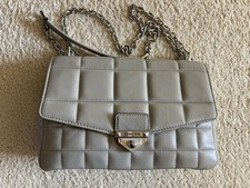 MICHAEL KORS SOHO LARGE PEARL GRAY SILVER QUILTED LEATHER CROSSBODY BAG