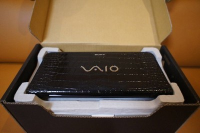 SONY VAIO Type P VPCP11AKJ Intel Atom Z530 1.6GHz SSD 64GB 2GB Black Crocodile