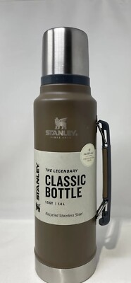 Stanley (48oz) Stainless Steel Classic Legendary Peet Moss Cocoa Praline 1.5qt