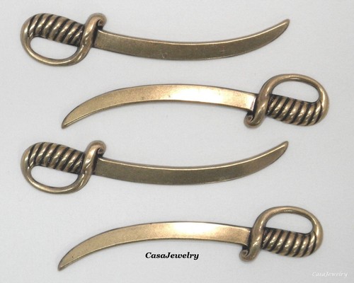 #4106 LARGE ANTIQUED GOLD PIRATE CUTLASS/SWORD - 2 Pcs - Picture 2 of 3