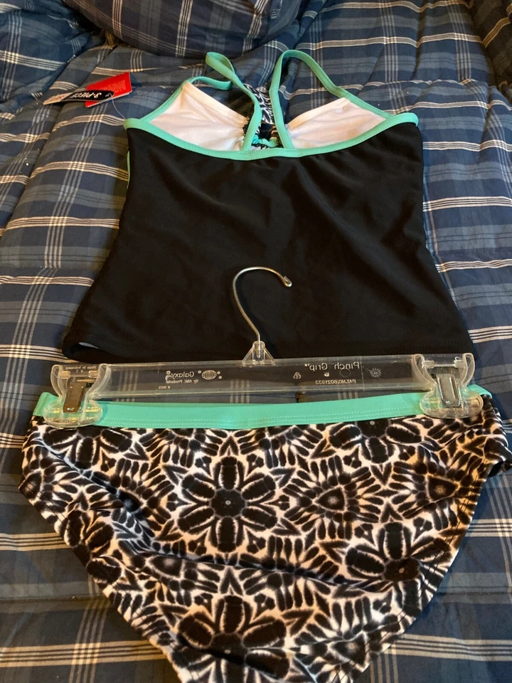 JUEGO TAKINI ZEROXPOSURE NIÑA 2 PIEZAS NUEVO CON ETIQUETAS talla 12 NEGRO VERDE CEBRA PRNT VENTA AL POR MENOR $48 Foto 4 de 4