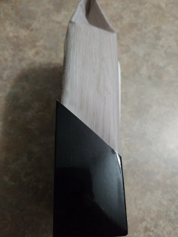 Charcoal and Pearl Detoxifying Face Mask by Azure - Deep Cleanses Exfoliates... - Image 3 of 4