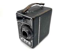 Siemens Cine Camera II Film Camera With Xenon 1:1.5/20 Movie Camera Double 8Mm